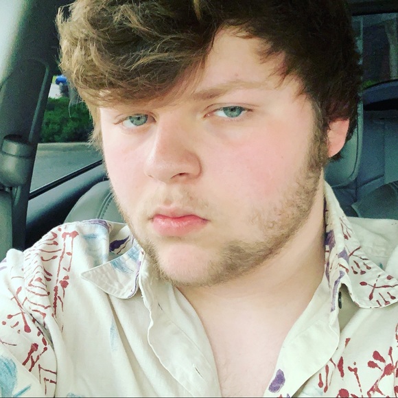 Meet your Posher, Andrew - Picture 1 of 1